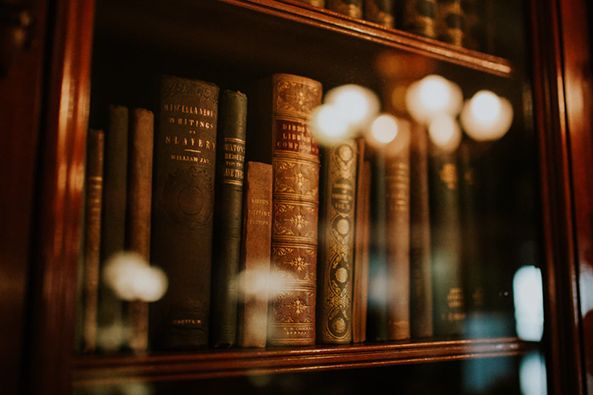 破產(chǎn)管理人在接到案件決定后該做些什么?(后附文書模板)