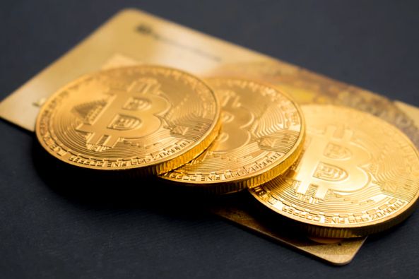 等待美元債窗口期的房企眾生相1：請敬畏市場