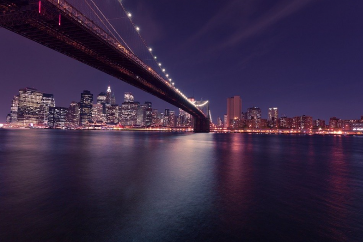 疫情后上海地市重啟，央國企撐場下超三成觸頂成交